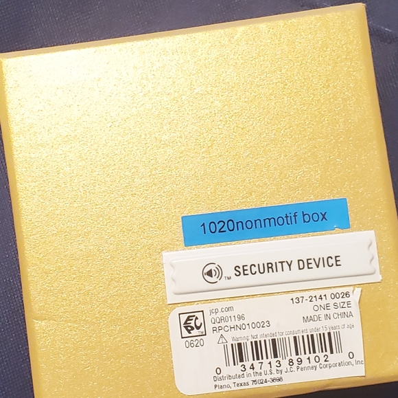 Monet Rhinestone Angel Holiday Pin - Picture 6 of 8